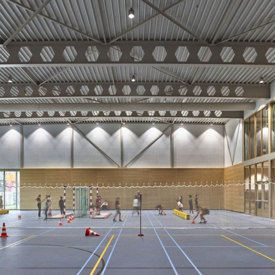 Naadloze integratie van domotiqa in high-end interieur door domotiQa.