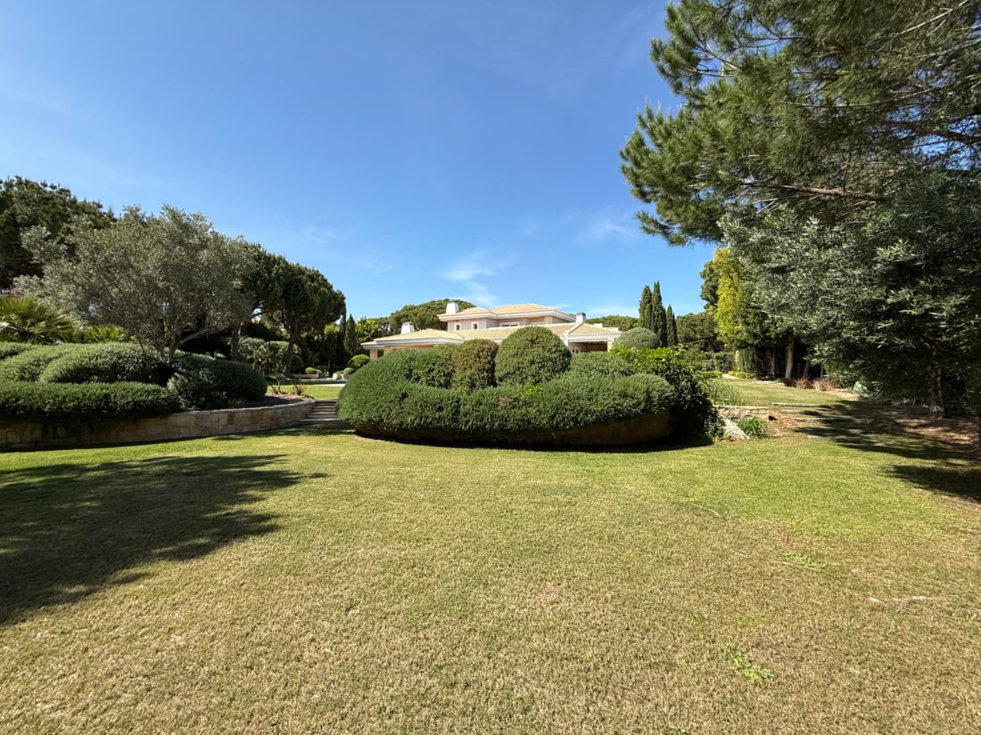 Modernisering van luxe villa in Portugal door domotiQa