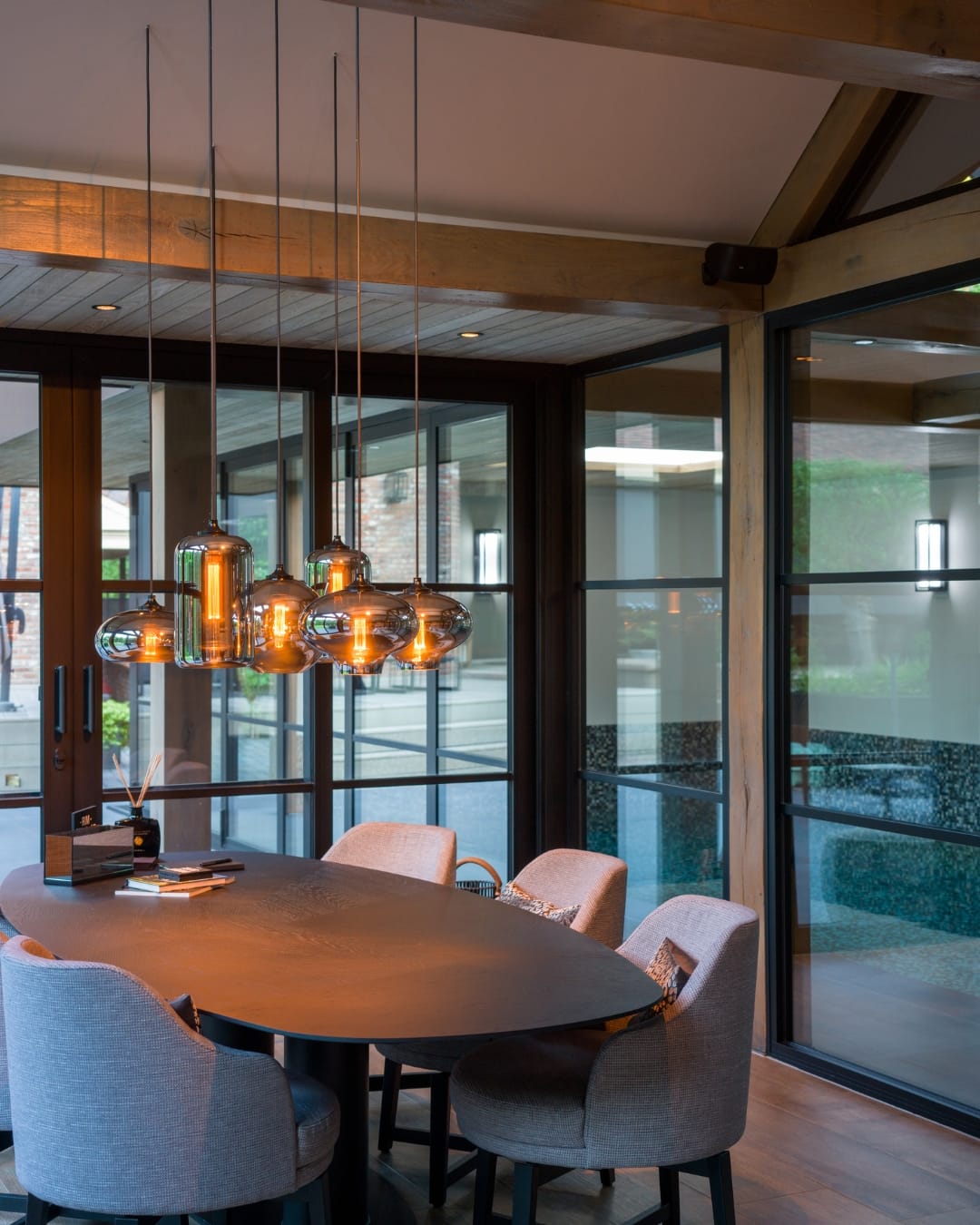 Lichtplan in luxe poolhouse